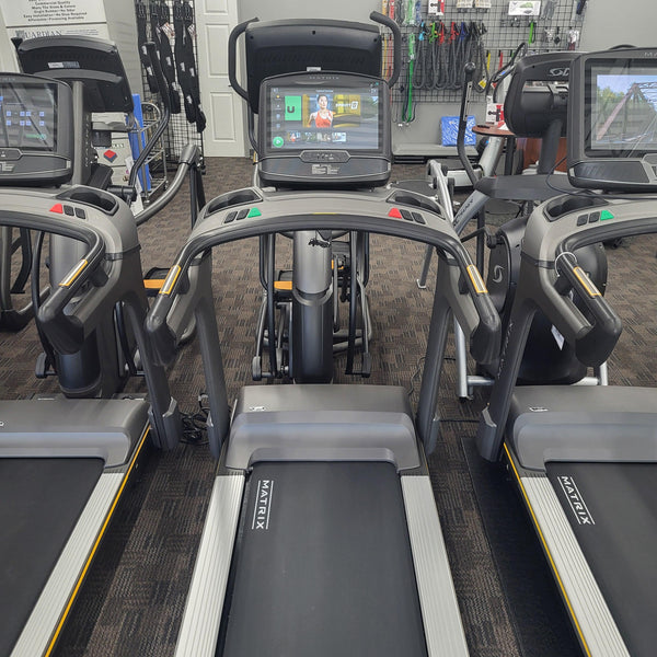 Matrix T75 Treadmill w/ XIR Console — [Display Model] G&G Fitness