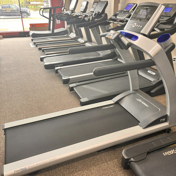 Life Fitness T5 Treadmill — [Display Model] G&G Fitness Equipment