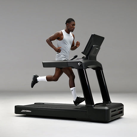 Life Fitness Club Series+ Treadmill w/SE4 Console Life Fitness Treadmill; Residentail Commercial Frame over 350lbs LFCNC_0856_LFHSHomeConsumerShoot20250923_1149_1200x1200_8a22d1c9-c41c-4f2d-aaf0-3eea6afa95fe