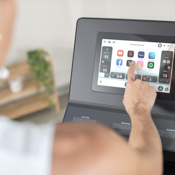 True Performance 8000 Treadmill